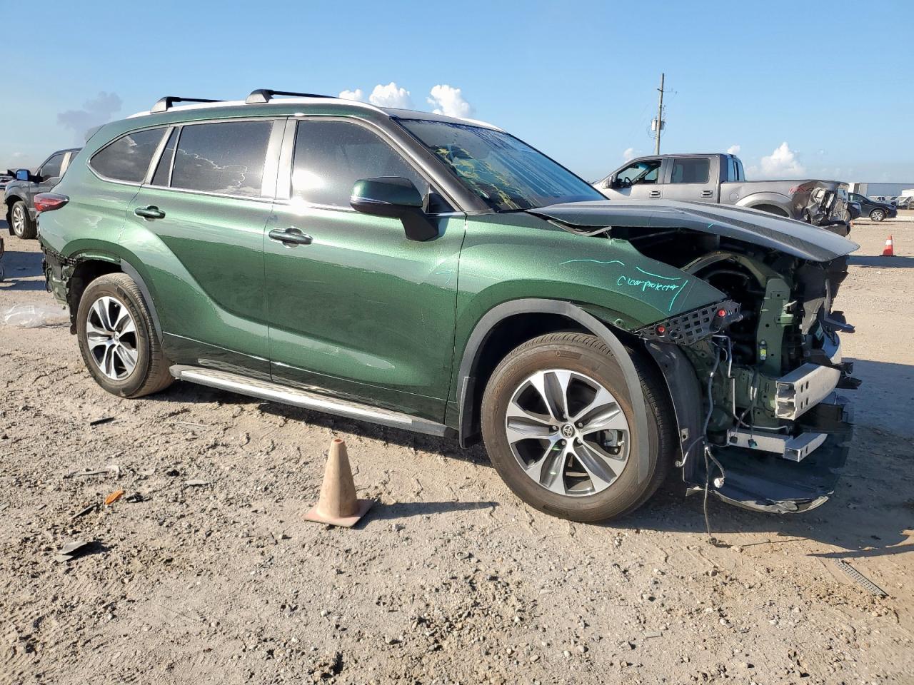 TOYOTA HIGHLANDER LE