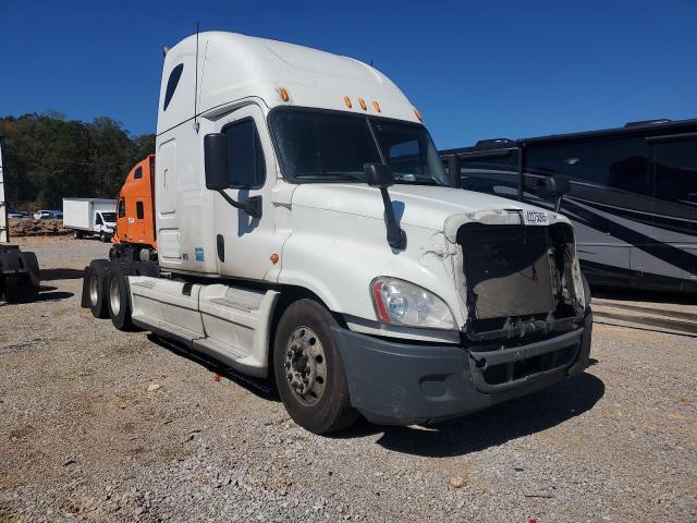 Global Auto Auctions: 2013 FREIGHTLINER CASCADIA