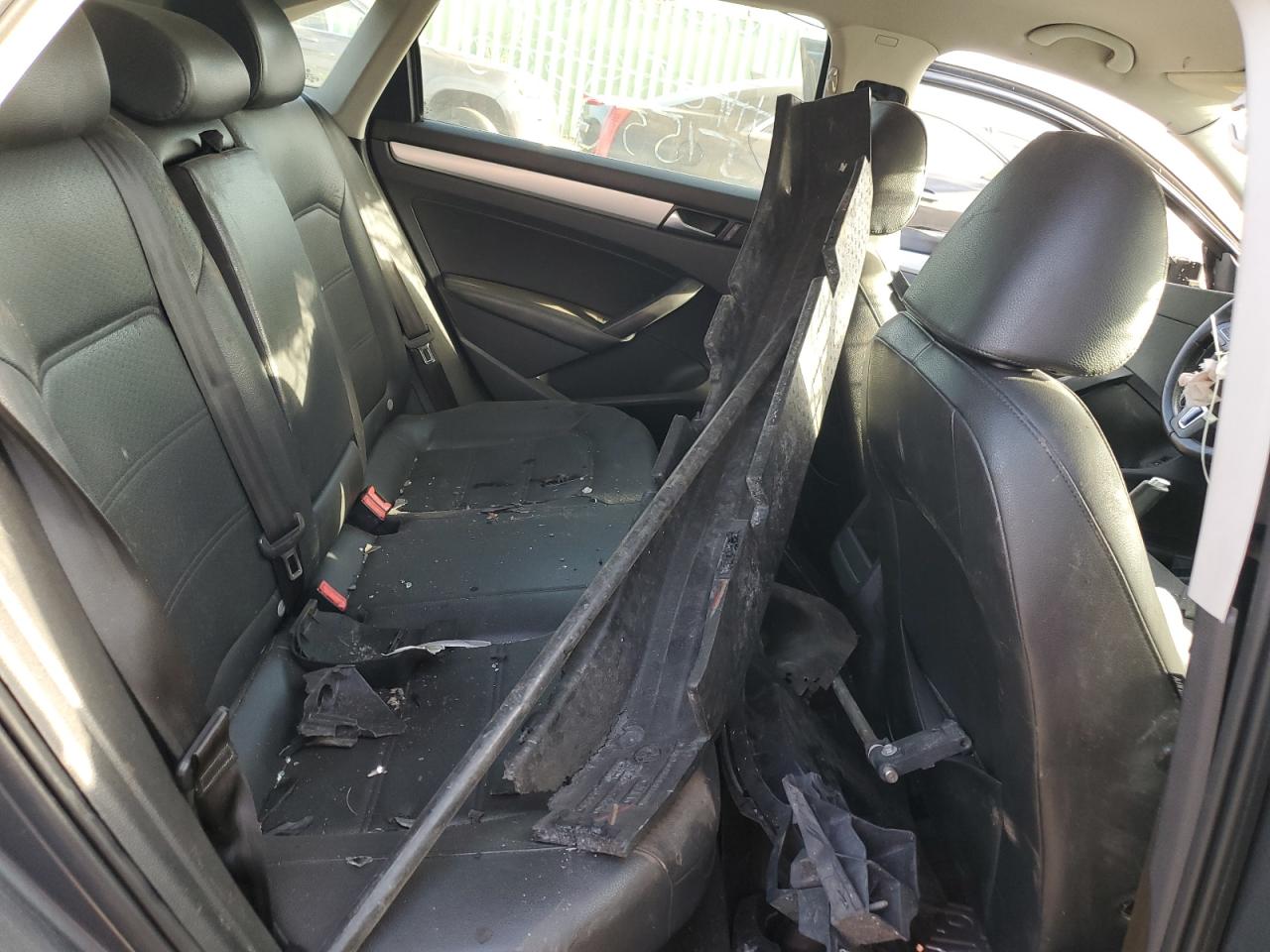 VOLKSWAGEN PASSAT SE