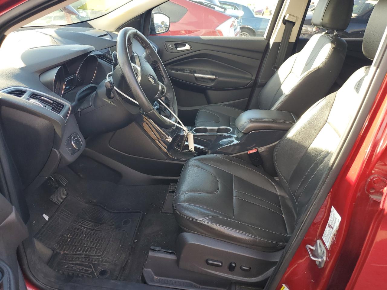 FORD ESCAPE TITANIUM