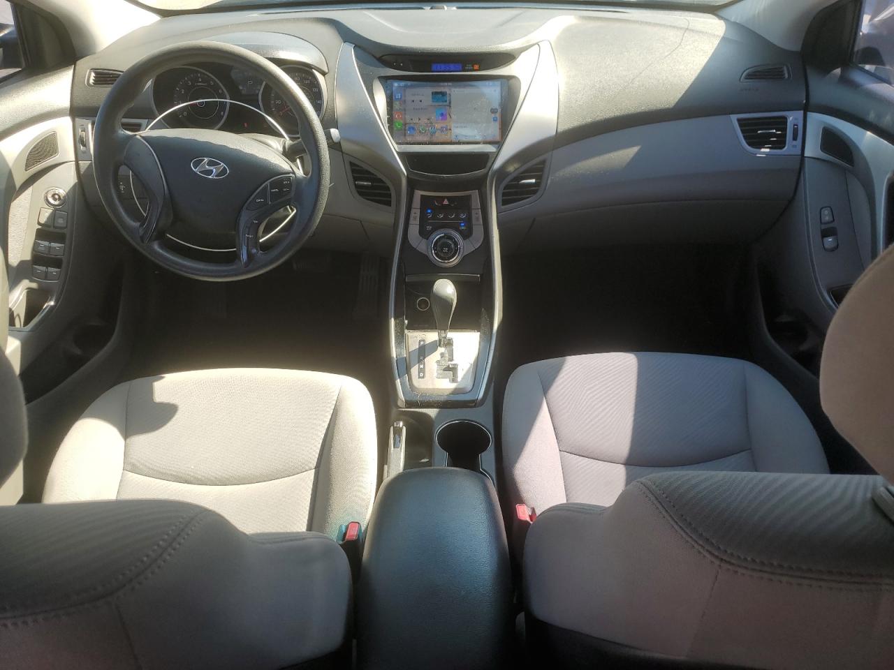 HYUNDAI ELANTRA GLS
