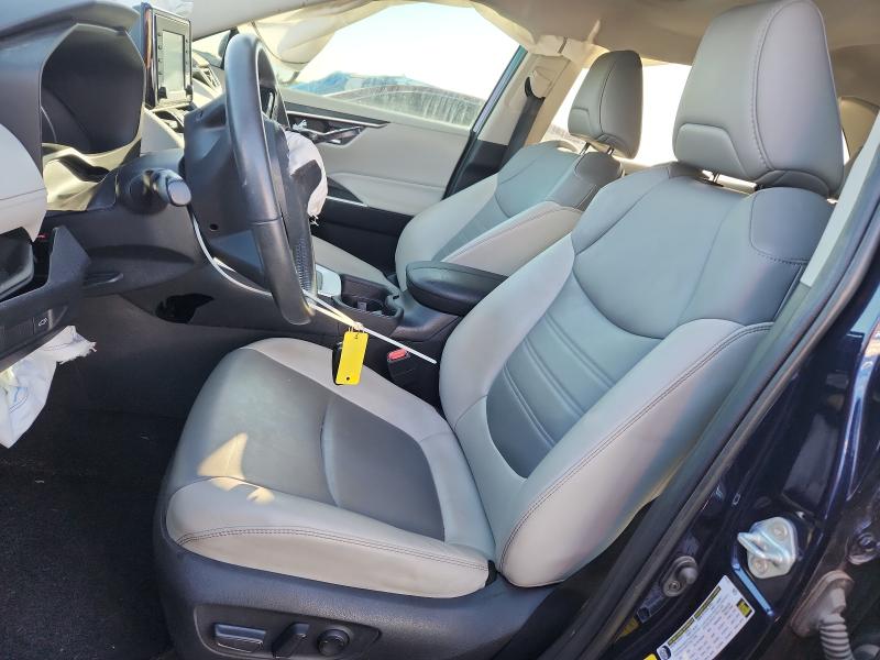 2020 TOYOTA RAV4 XLE P #3290351787