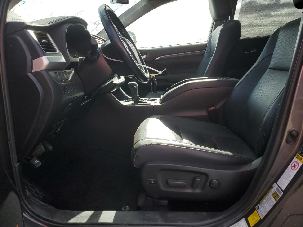 TOYOTA HIGHLANDER LIMITED