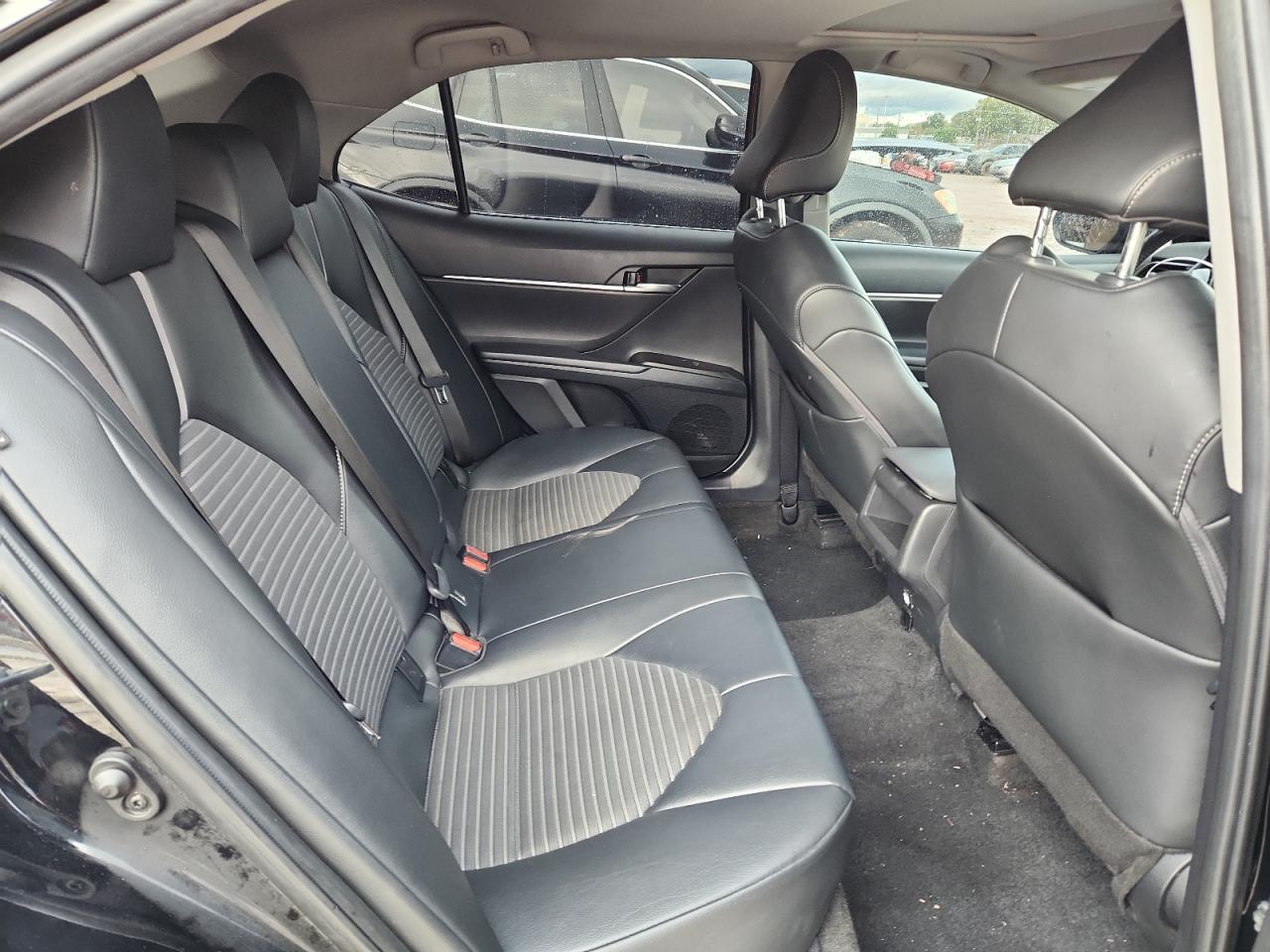 TOYOTA CAMRY SE NIGHT SHADE