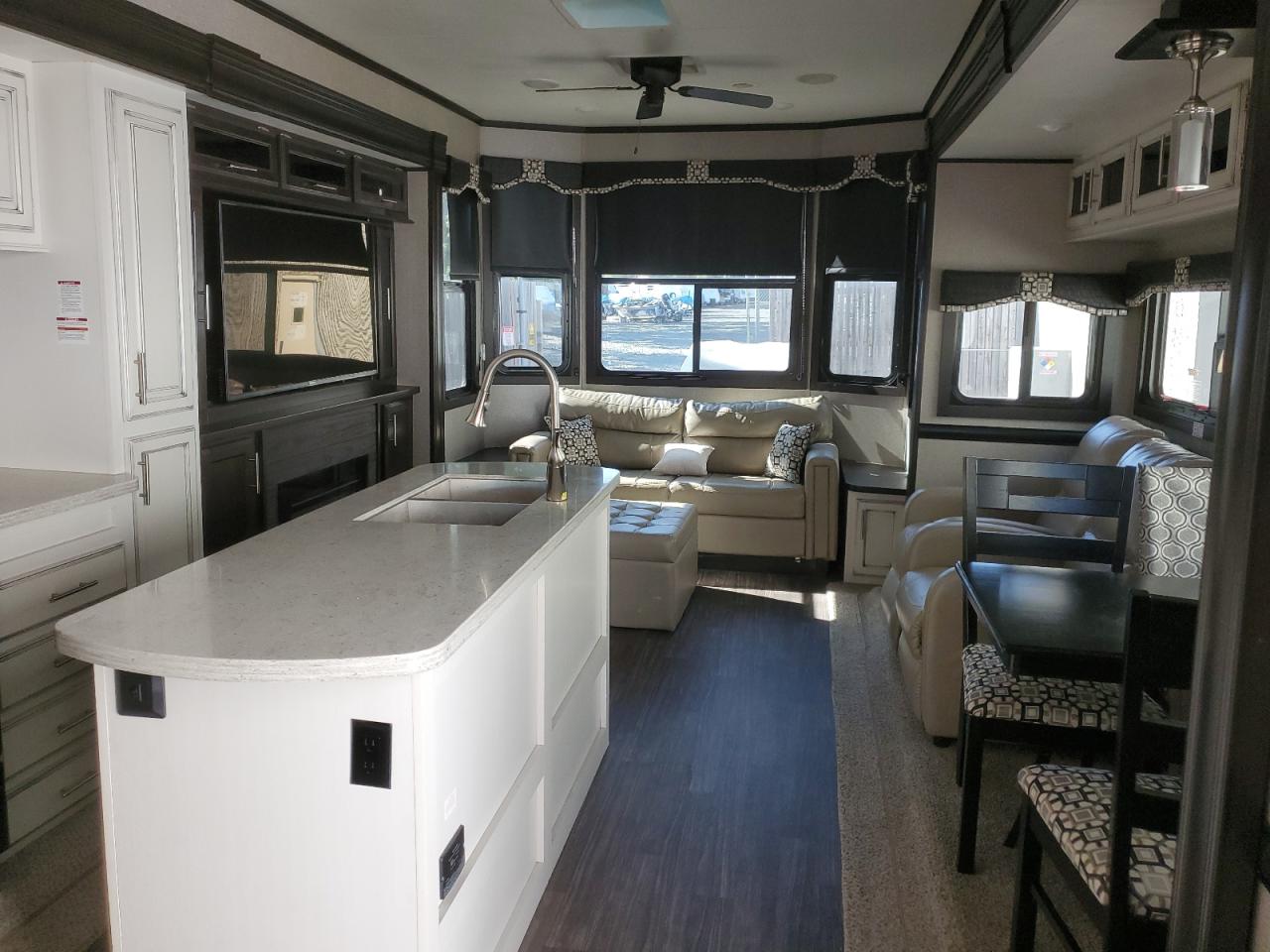 Lot #3283987823 2019 JAYCO JAY FLIGHT