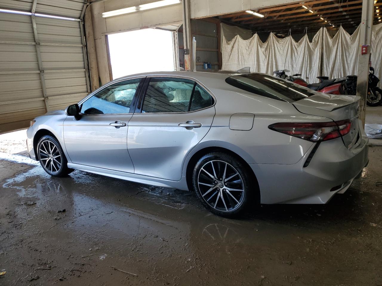 TOYOTA CAMRY SE NIGHT SHADE