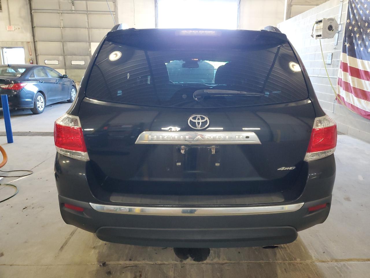 TOYOTA HIGHLANDER LIMITED