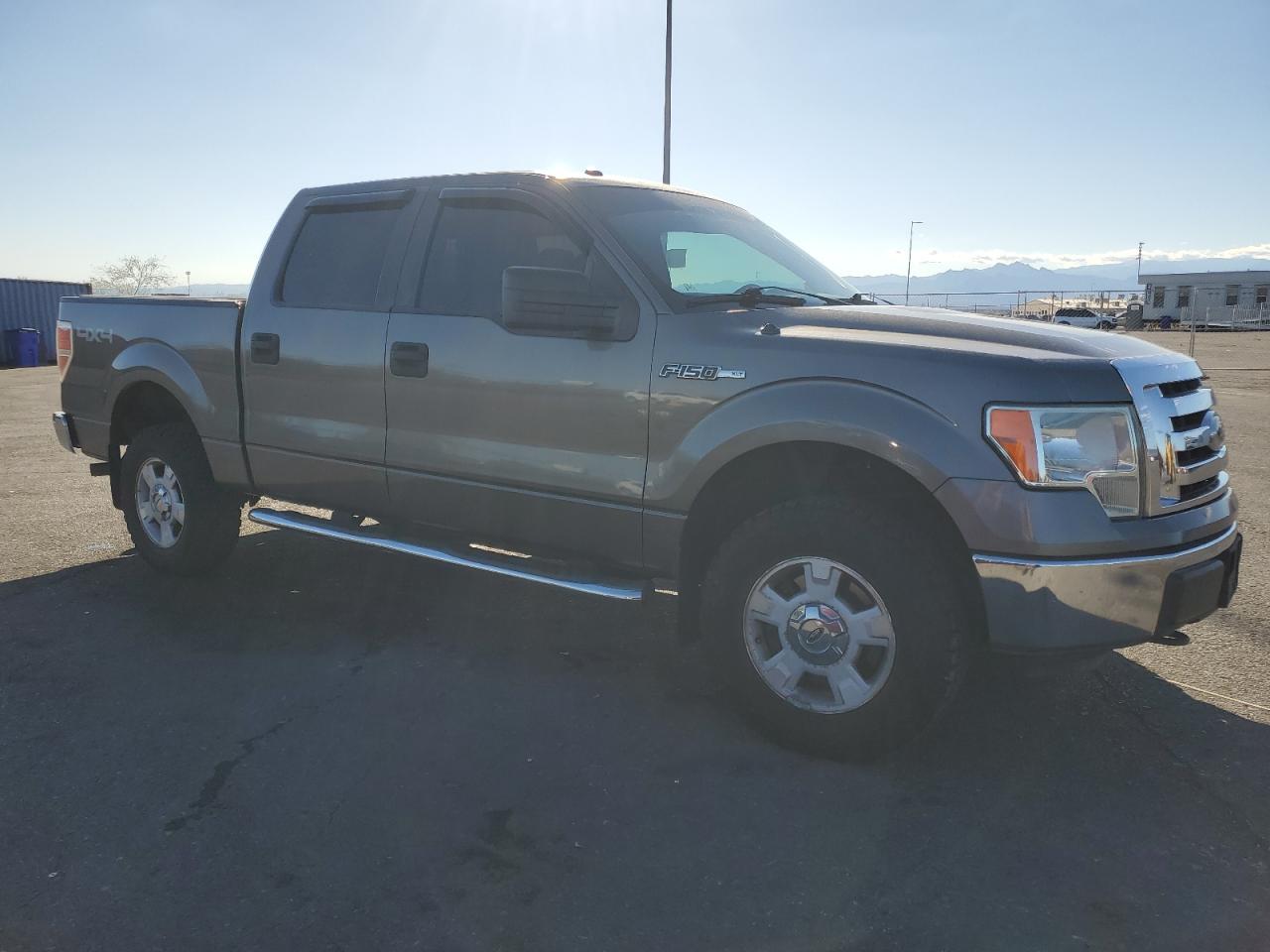 FORD F-150 SUPERCREW