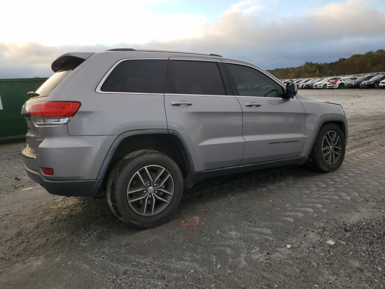 JEEP GRAND CHEROKEE LAREDO