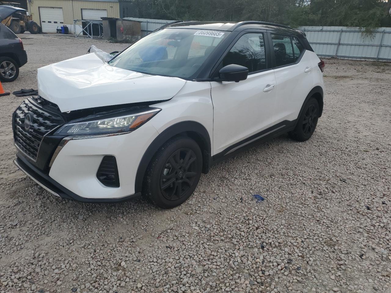 NISSAN KICKS SR