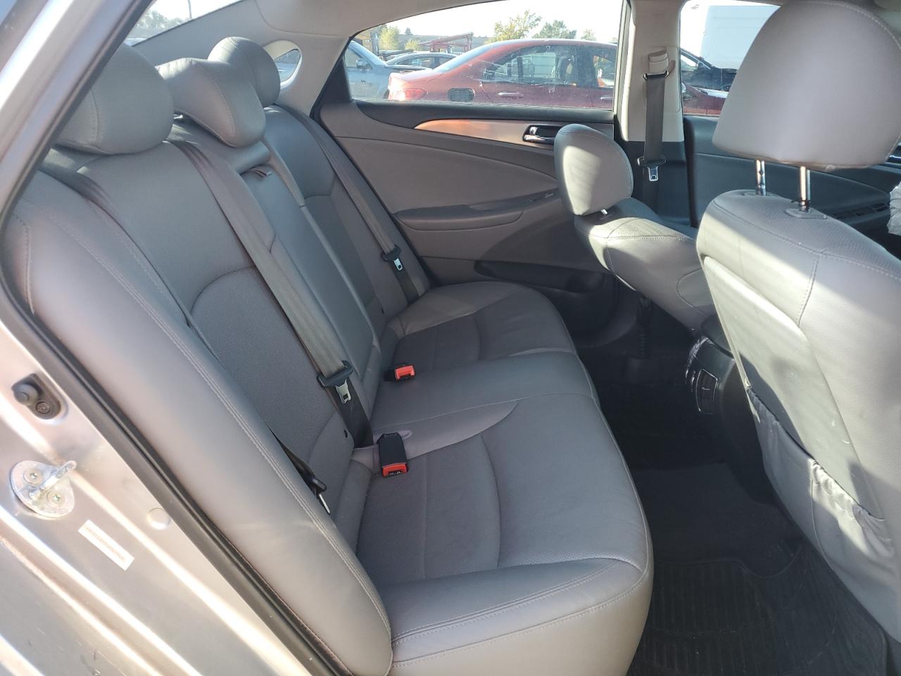 HYUNDAI SONATA HYBRID