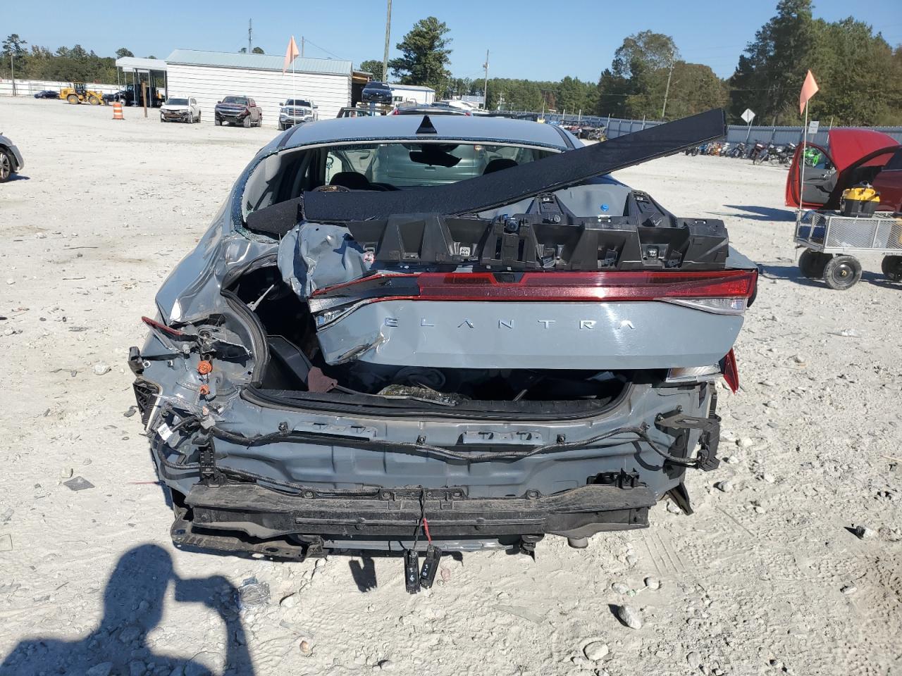 Lot #3302855886 2023 HYUNDAI ELANTRA SE