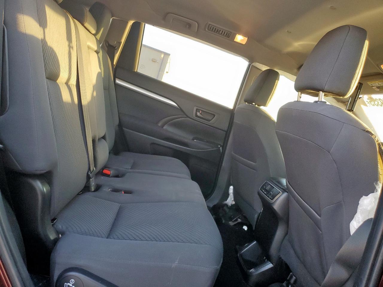 TOYOTA HIGHLANDER LE