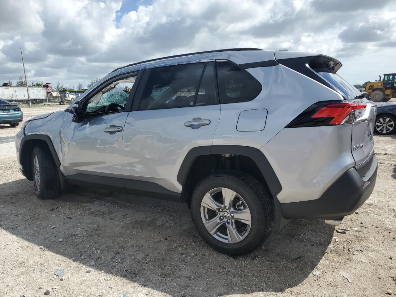 TOYOTA RAV4 XLE