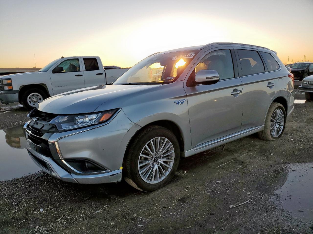MITSUBISHI OUTLANDER SEL