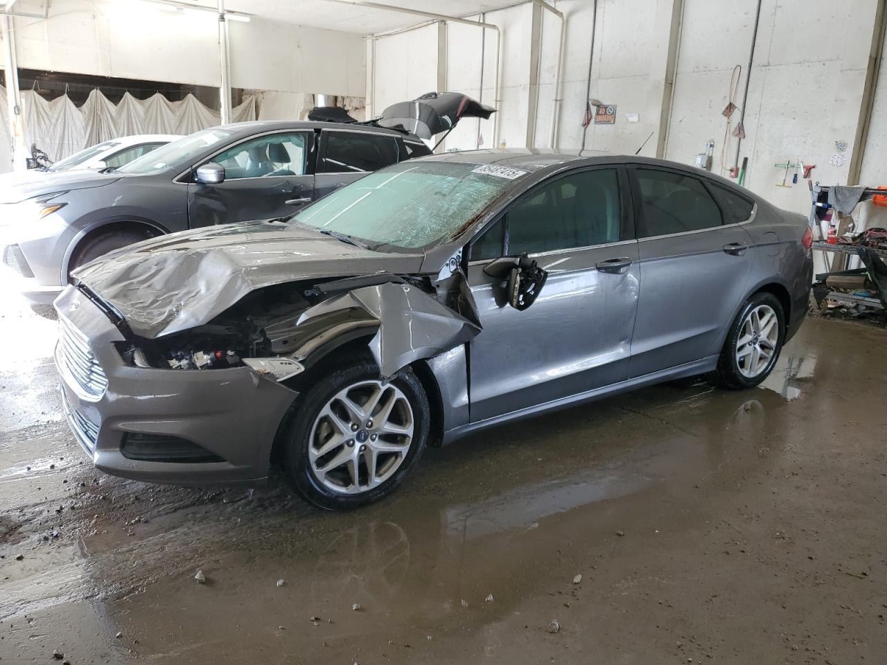 FORD FUSION SE