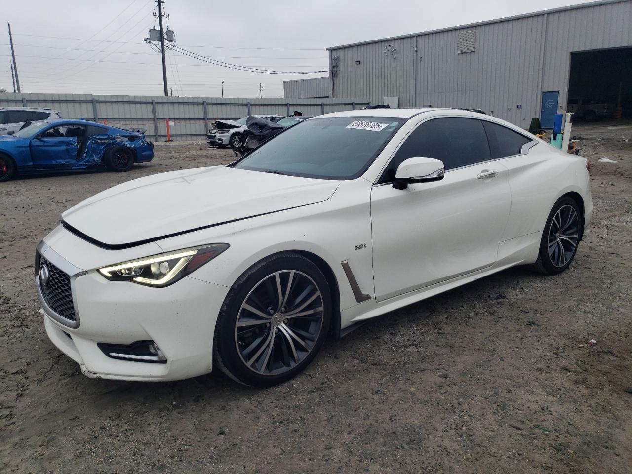 INFINITI Q60 PREMIUM