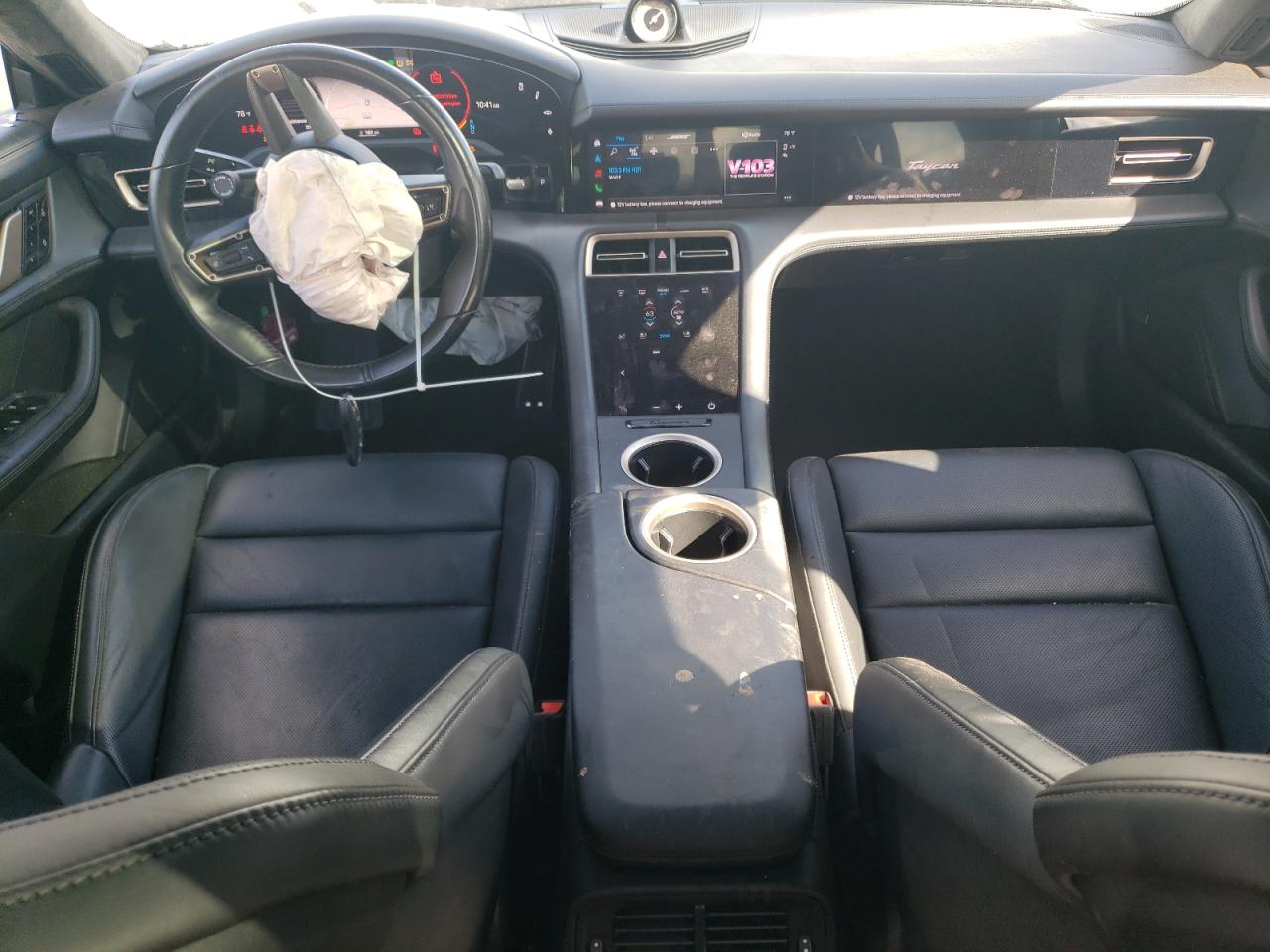 PORSCHE TAYCAN TURBO