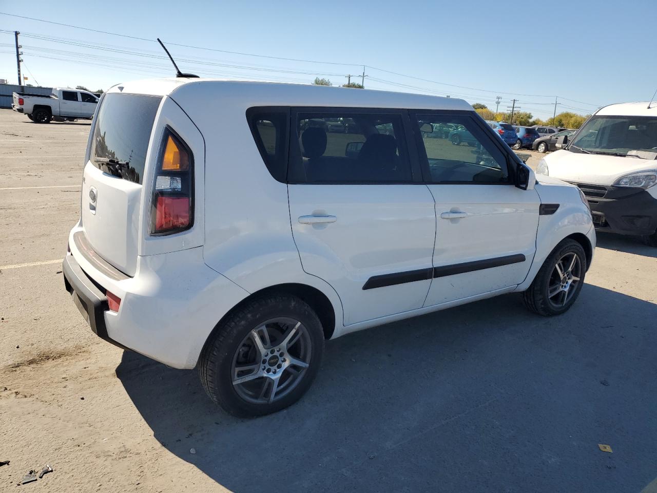 KIA SOUL +