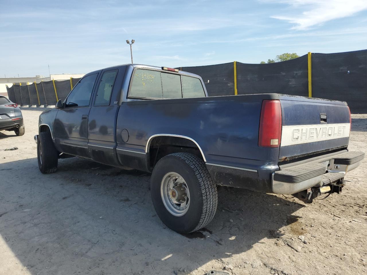 Lot #3265028879 1995 CHEVROLET GMT-400 K1