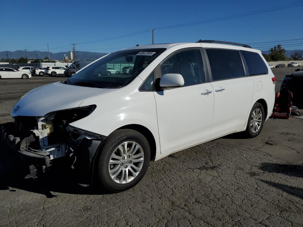 Lot #3290179256 2014 TOYOTA SIENNA XLE