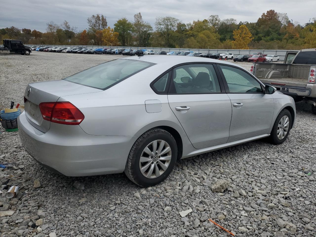 VOLKSWAGEN PASSAT S