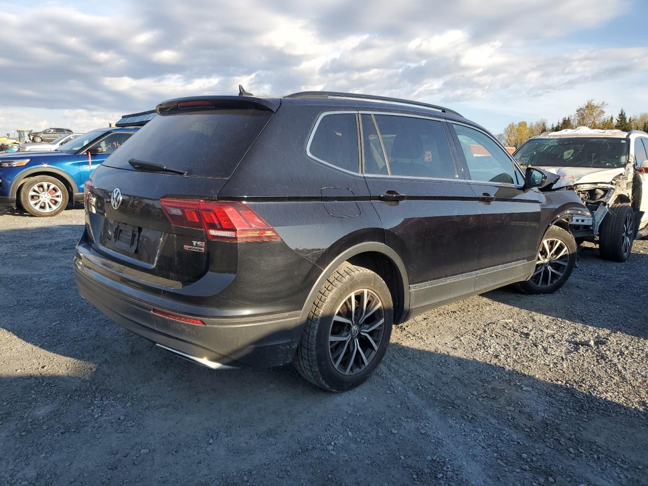 VOLKSWAGEN TIGUAN SE