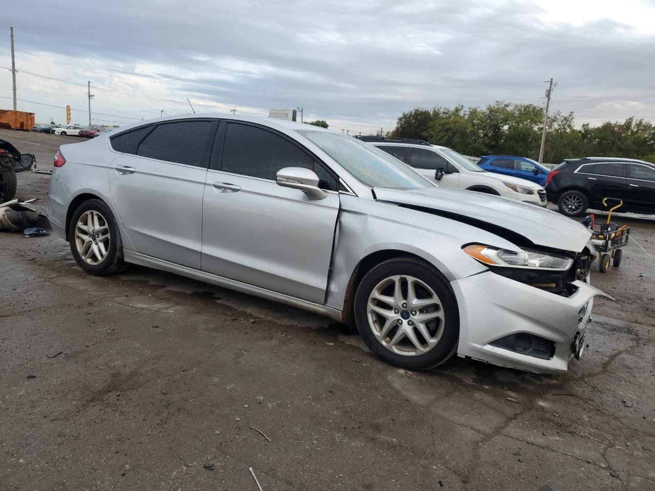 FORD FUSION SE