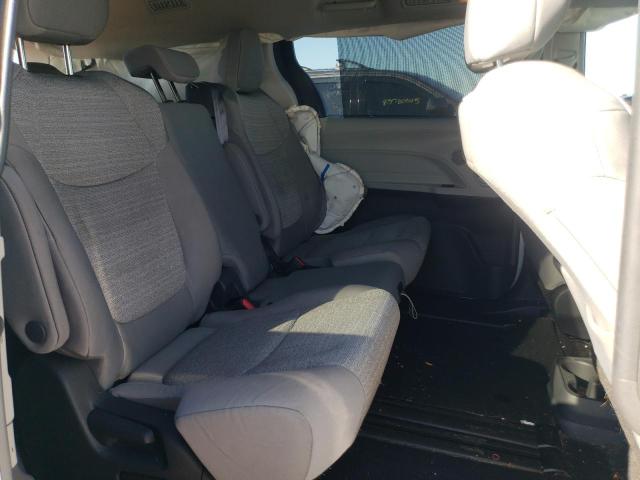 2022 TOYOTA SIENNA LE 5TDKSKFC7NS053492