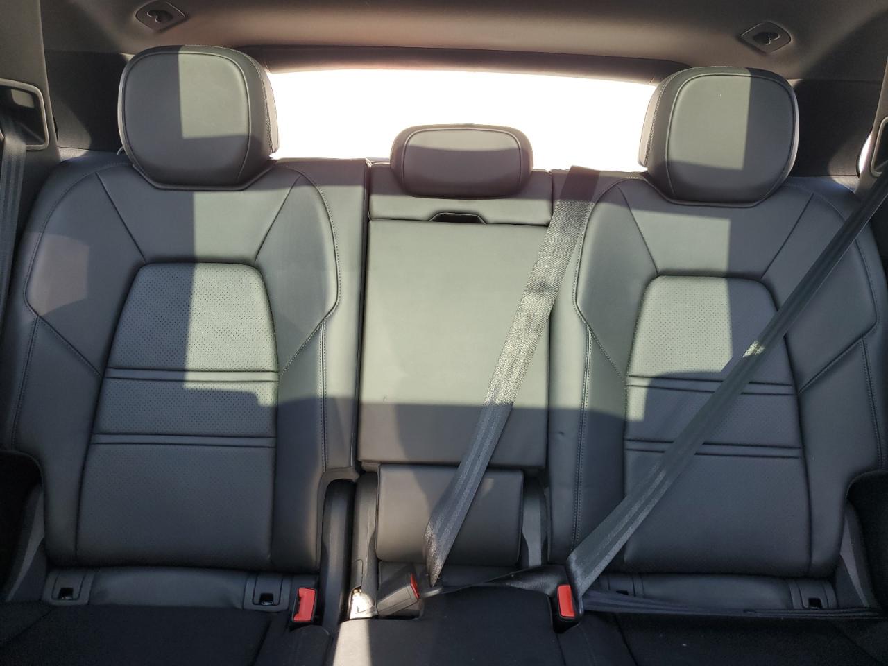 PORSCHE CAYENNE SE HYBRID