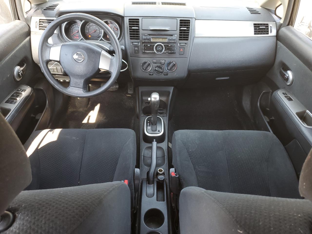 NISSAN VERSA S