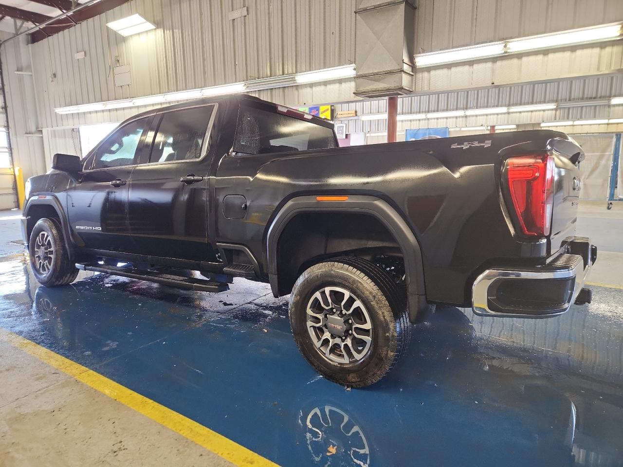 GMC SIERRA K2500 SLE