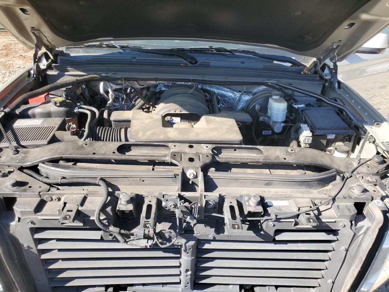 CHEVROLET SUBURBAN C1500 LT