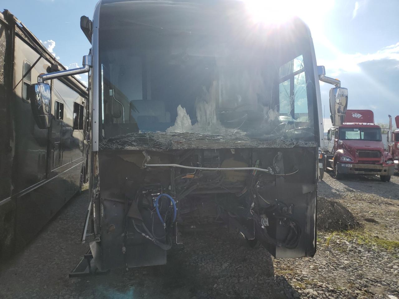 Lot #3317825192 2005 SPARTAN MOTORS MOTORHOME 4VZ