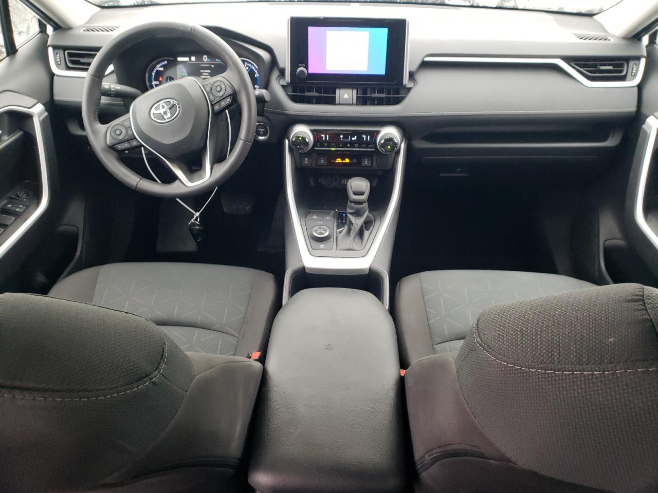 TOYOTA RAV4 XLE