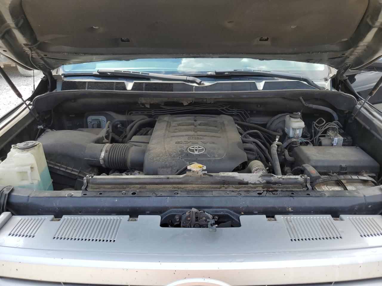 TOYOTA TUNDRA CREWMAX PLATINUM