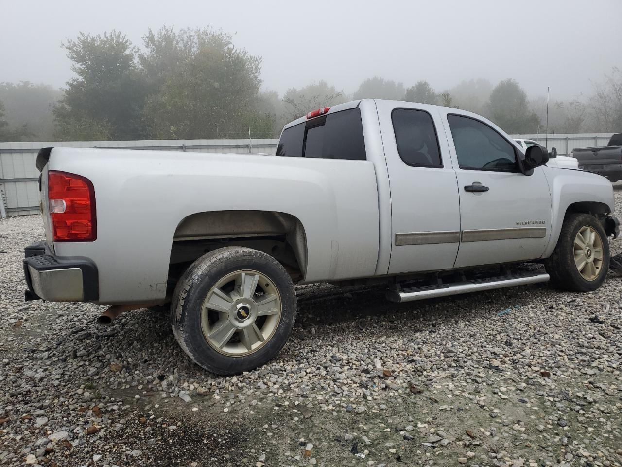 CHEVROLET SILVERADO C1500 LT