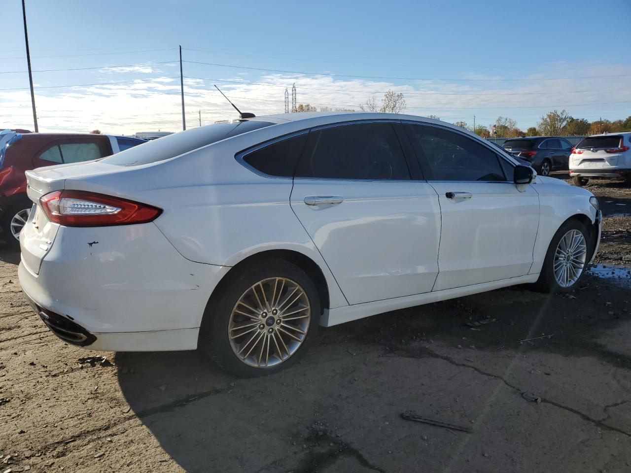 FORD FUSION SE