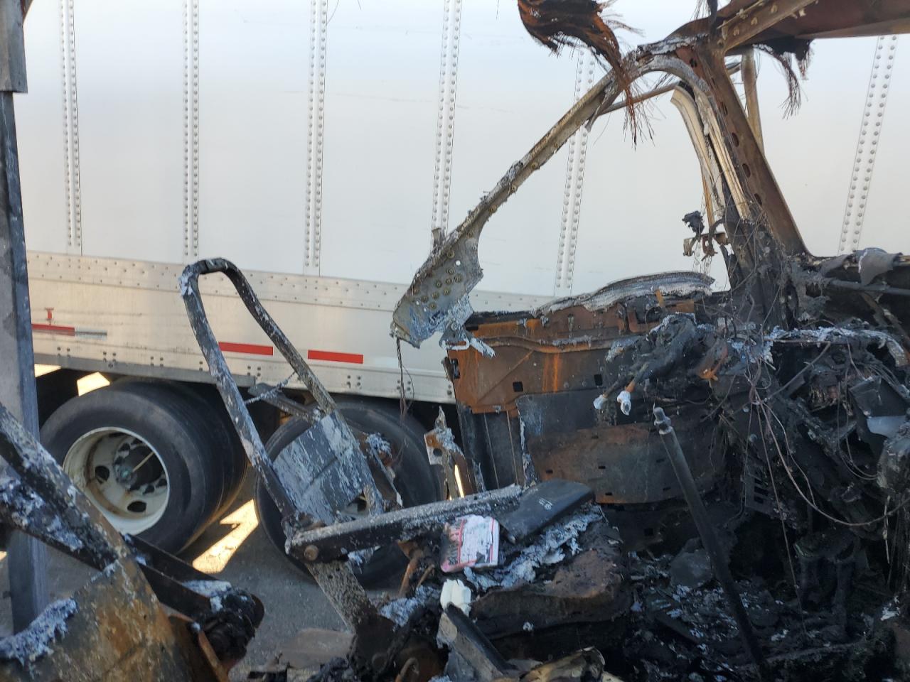 Lot #3290297242 2019 PETERBILT 389