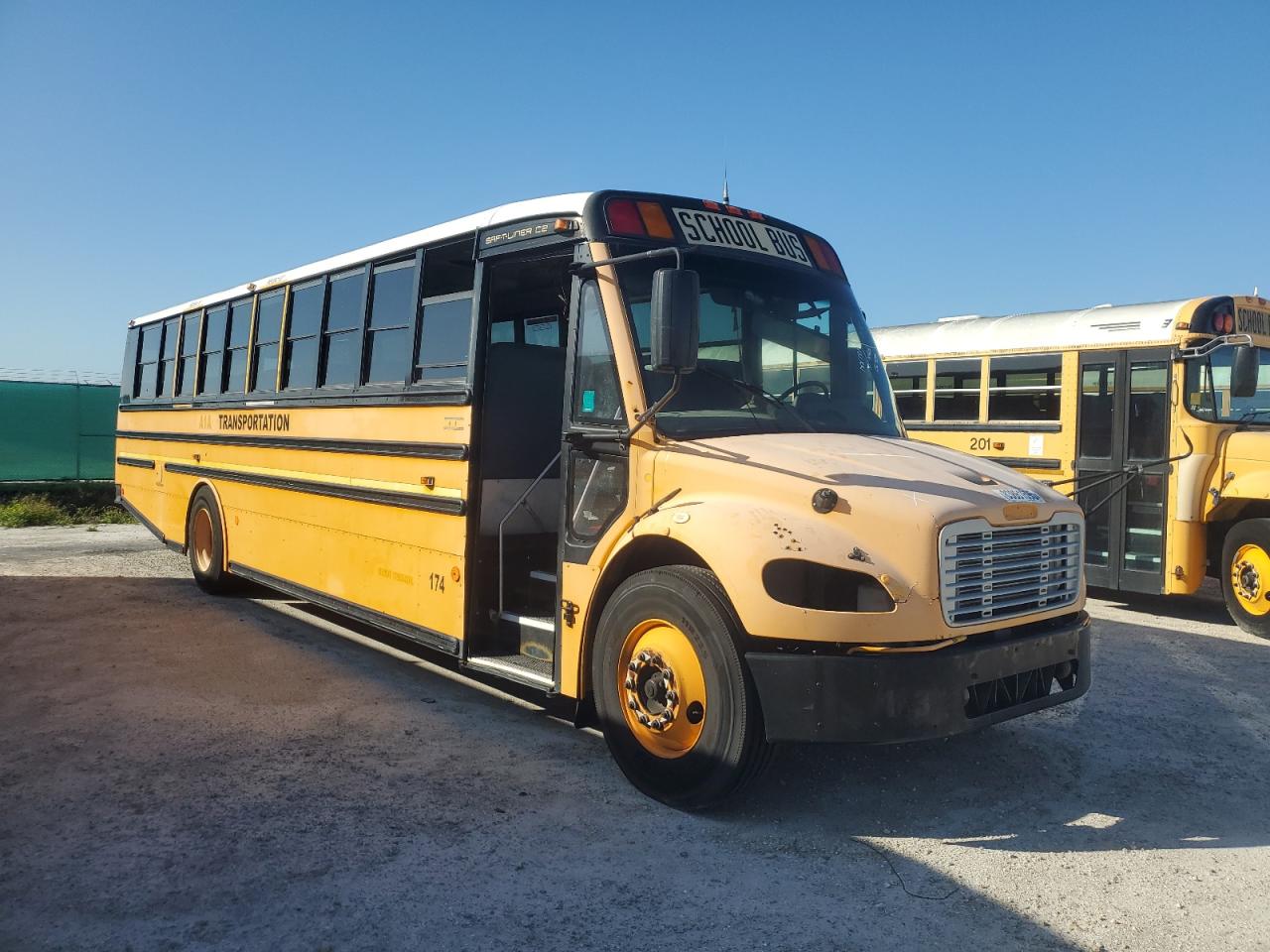 Lot #3273851184 2009 FREIGHTLINER SAF-T-LINER C2