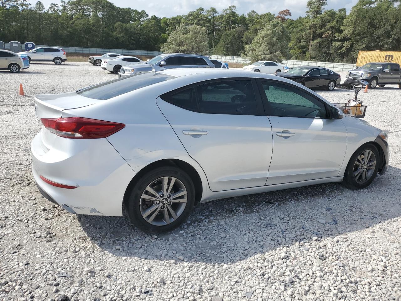 HYUNDAI ELANTRA SEL