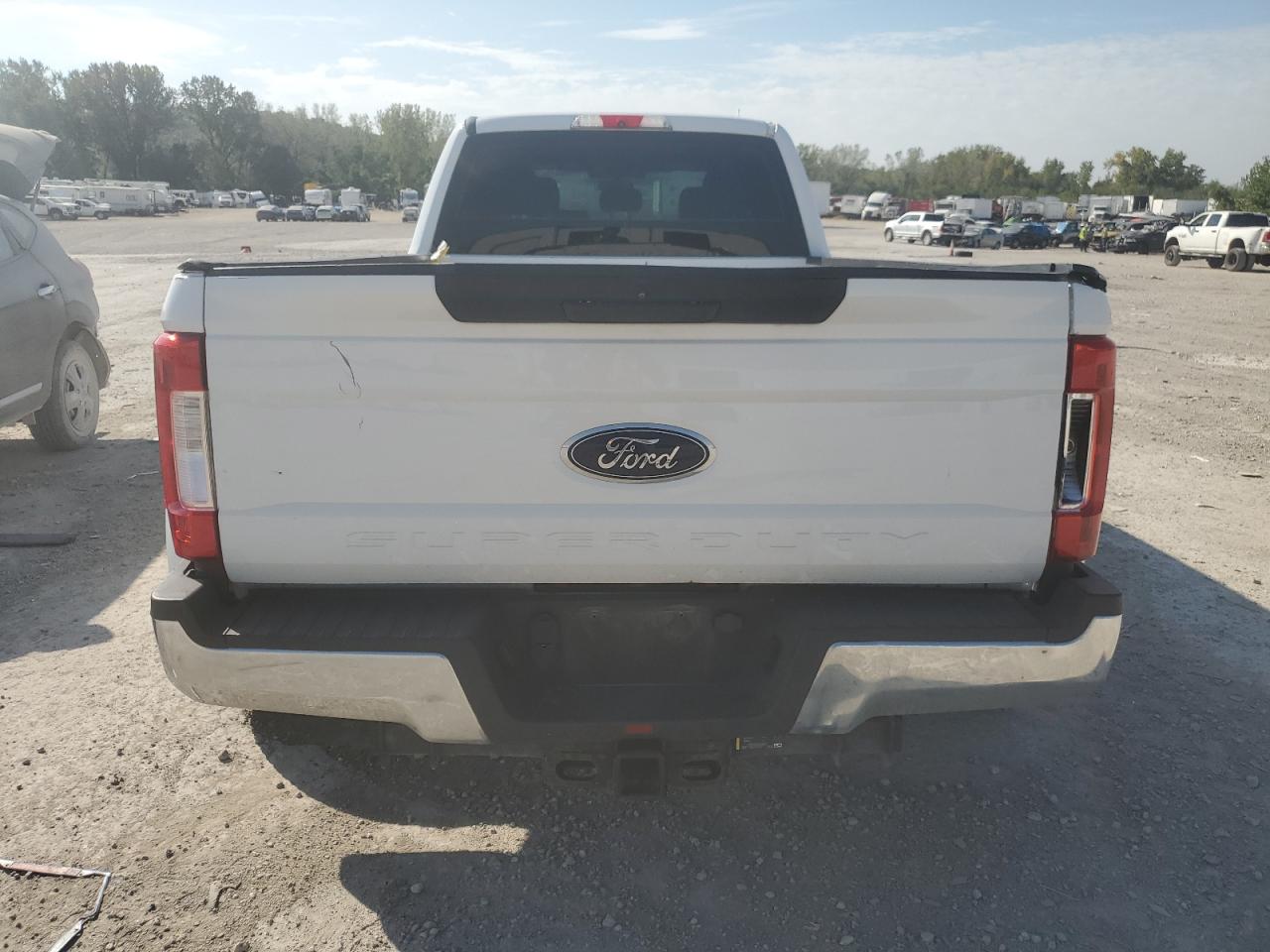 FORD F-350 SUPER DUTY