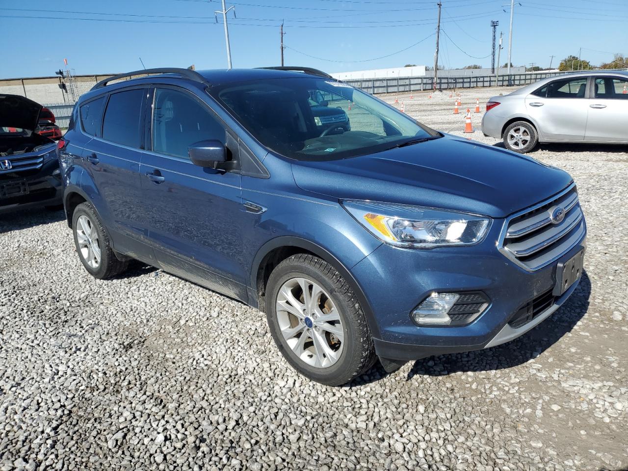 FORD ESCAPE SE