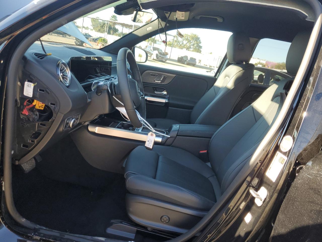 MERCEDES-BENZ EQB 250+