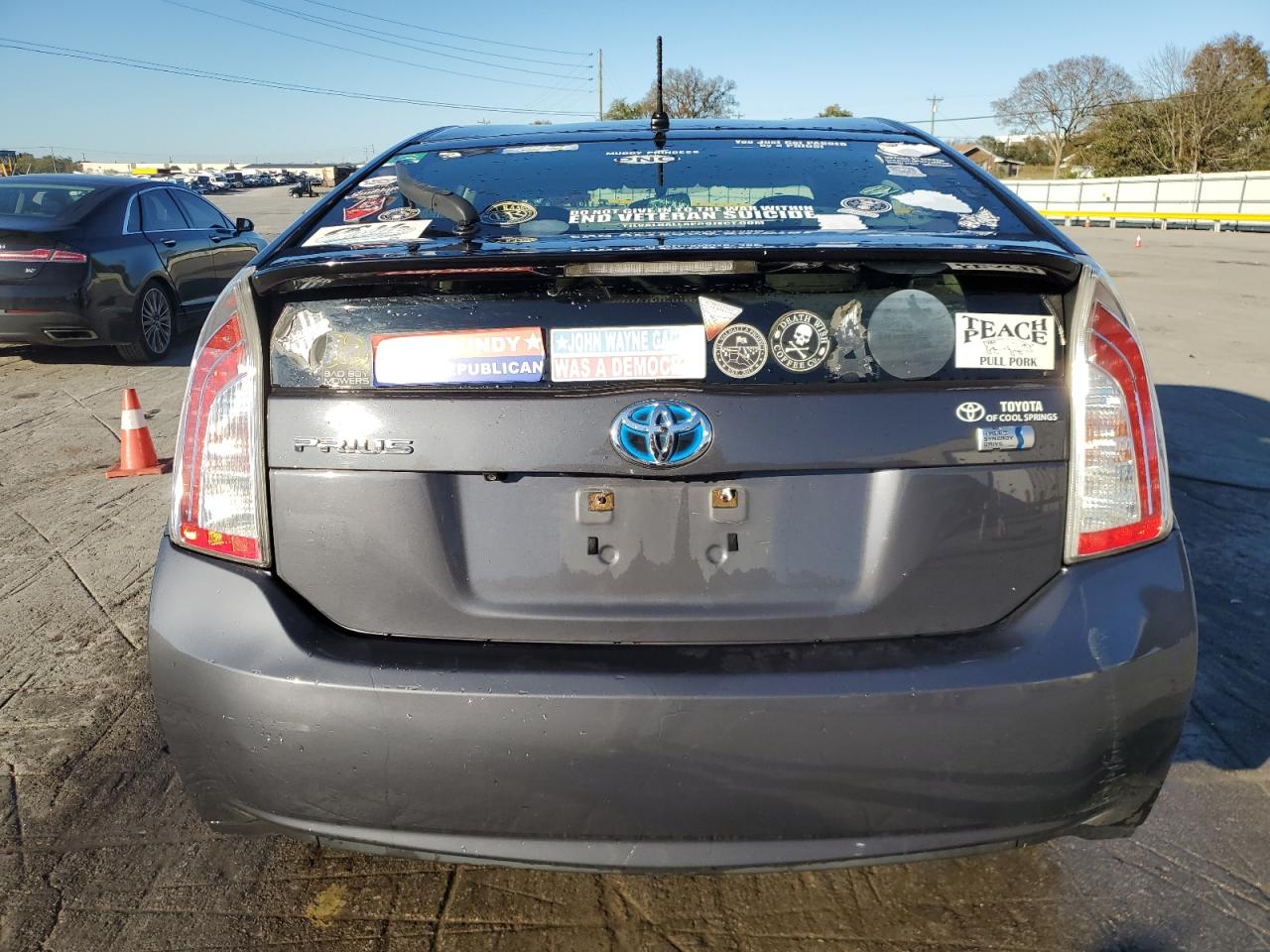 TOYOTA PRIUS