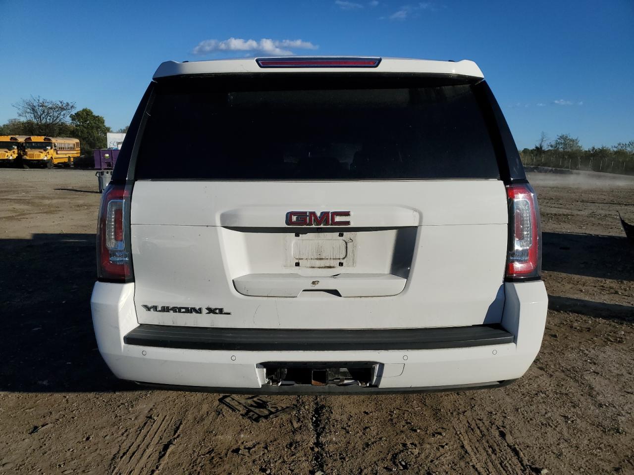 GMC YUKON C1500 SLT