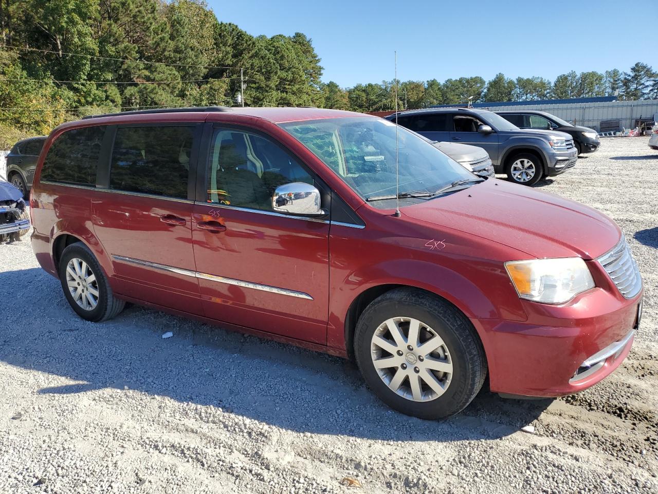 CHRYSLER TOWN & COUNTRY TOURING L