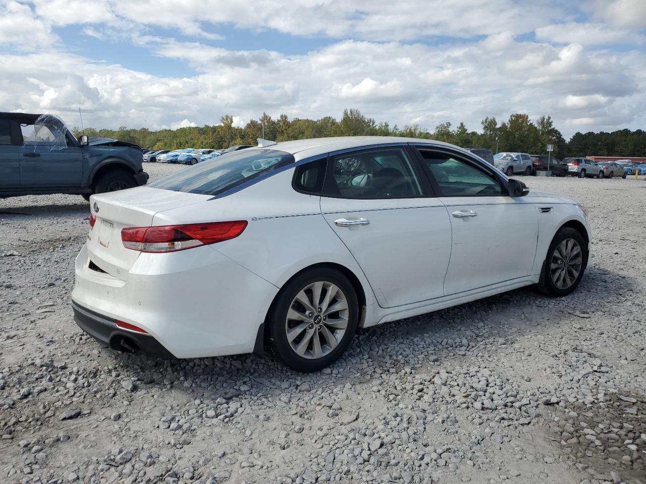 KIA OPTIMA LX