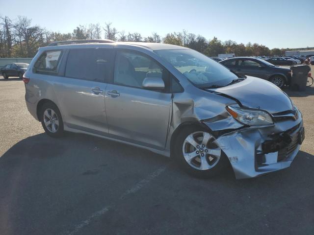 2018 TOYOTA SIENNA LE #3302948620