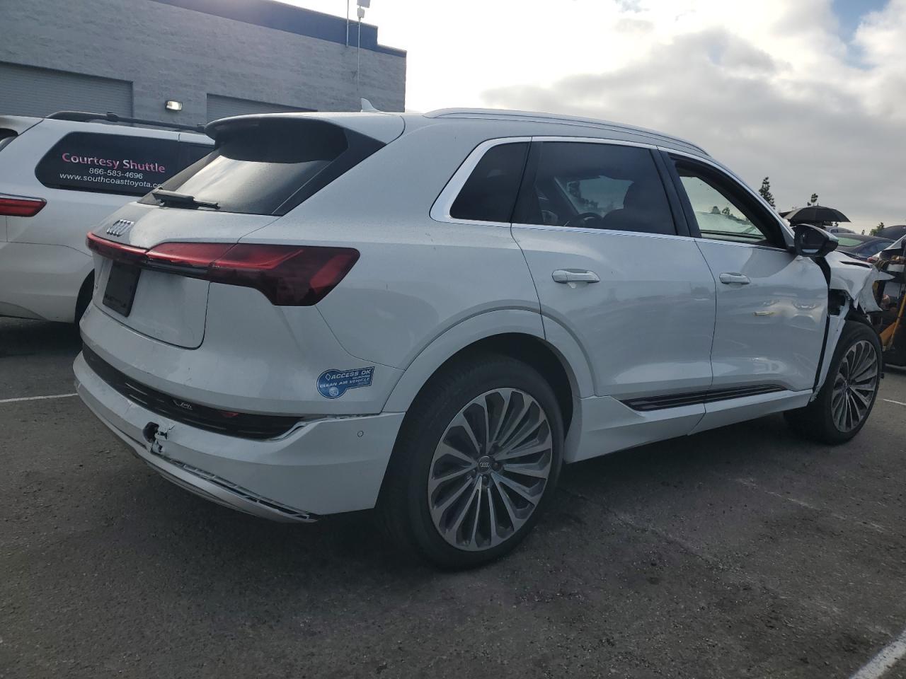 AUDI E-TRON PRESTIGE